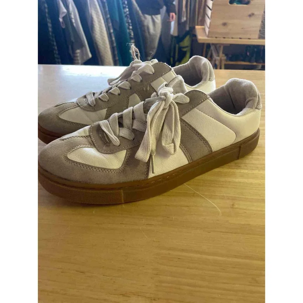 Women's Shoe Size 9 Sincerely Jules White Running Shoes - Picture 1 of 5